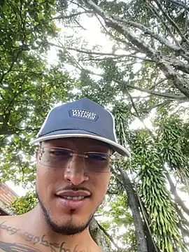 Snapshot of MaxxxSteil chatting on 03-09-25, 09:14 MaxxxSteil online show from 03-09-25, 09:14