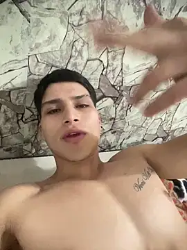 Snapshot of MaxxxSteil chatting on 03-10-25, 06:05 MaxxxSteil online show from 03-10-25, 06:05