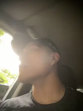 Snapshot of MaxxxSteil chatting on 03-20-25, 02:32 MaxxxSteil online show from 03-20-25, 02:32