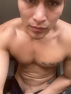 Snapshot of MaxxxSteil chatting on 09-11-25, 03:56 MaxxxSteil online show from 09-11-25, 03:56