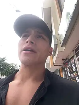 Snapshot of MaxxxSteil chatting on 02-01-26, 04:05 MaxxxSteil online show from 02-01-26, 04:05