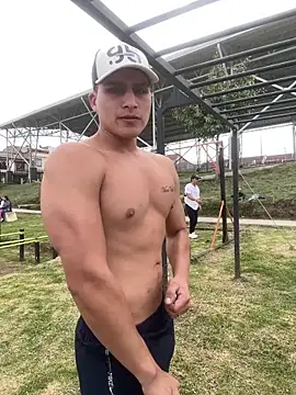 Snapshot of MaxxxSteil chatting on 02-05-26, 08:46 MaxxxSteil online show from 02-05-26, 08:46