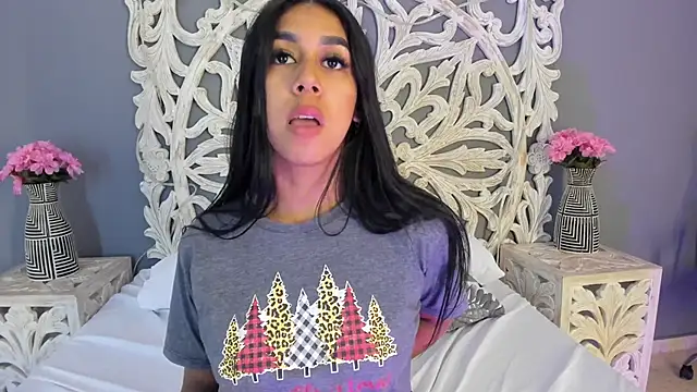 AnnieGibbyns online show from 04-28-26, 02:27