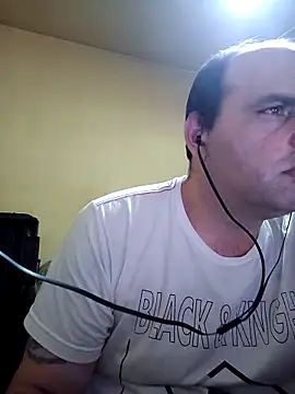 Snapshot of Jovissoares7ye chatting on 02-13-26, 02:51 Jovissoares7ye online show from 02-13-26, 02:51