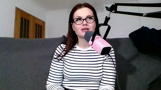 Snapshot of Della_Ideal chatting on 03-16-25, 10:31 Della Ideal online show from 03-16-25, 10:31