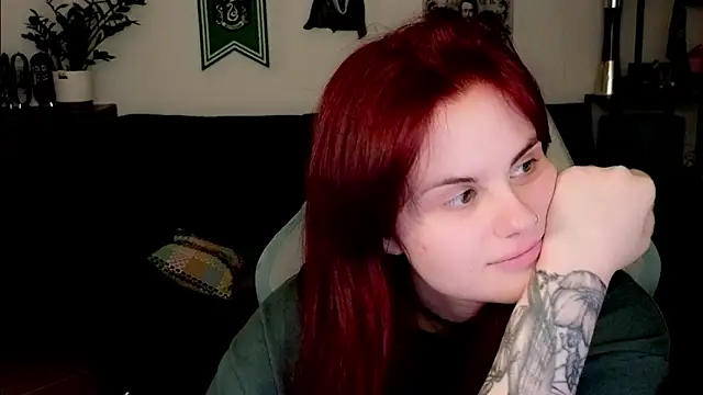 Della Ideal online show from 02-18-26, 07:32