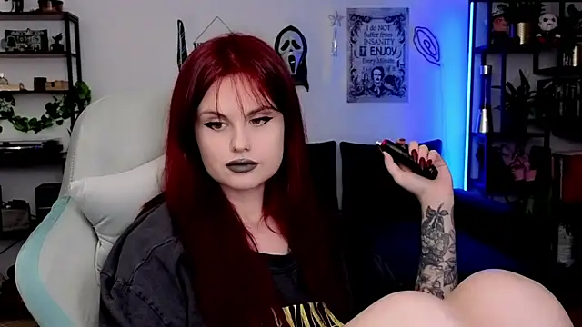 Della Ideal online show from 06-17-26, 05:14