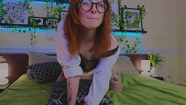 AliceTempt online show from 03-15-25, 05:04