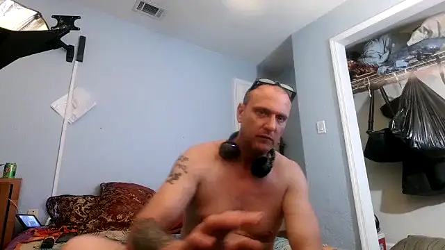 Snapshot of PornStro921 chatting on 03-14-25, 11:12 PornStro921 online show from 03-14-25, 11:12