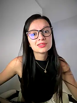 Soy Sara7 online show from 10-24-25, 08:16