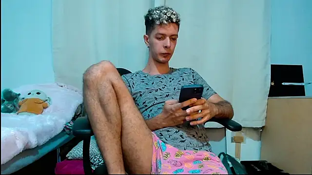 blondetwink online show from 02-24-25, 12:41