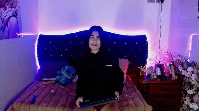 Minami Nakamura online show from 03-21-25, 05:54