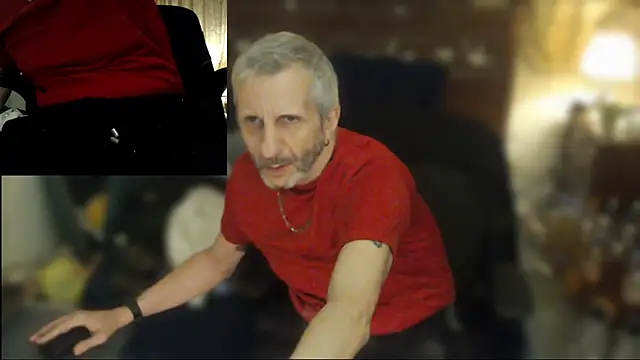 Snapshot of maxdaddy690 chatting on 06-03-26, 11:32 maxdaddy690 online show from 06-03-26, 11:32