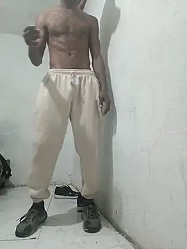 aventuraparatiM o r e online show from 02-25-25, 04:57