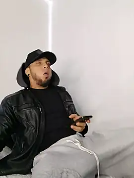 Snapshot of morenosiam chatting on 03-09-26, 05:22 morenosiam online show from 03-09-26, 05:22