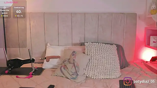 Snapshot of MiiaParker6972 chatting on 11-09-25, 09:46 MiiaParker6972 online show from 11-09-25, 09:46