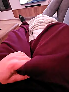 Snapshot of Mpinios chatting on 03-19-25, 09:16 Mpinios online show from 03-19-25, 09:16