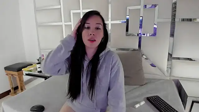 Celeste X online show from 09-19-25, 04:14