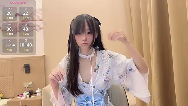 Xiaoxia-Baby online show from 03-09-25, 09:35