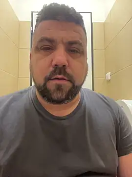 Snapshot of Alexander18edd chatting on 02-06-26, 07:23 Alexander18edd online show from 02-06-26, 07:23