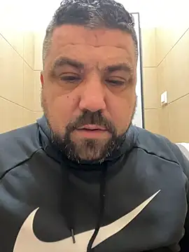 Snapshot of Alexander18edd chatting on 02-10-26, 06:39 Alexander18edd online show from 02-10-26, 06:39