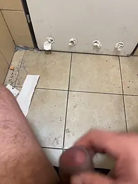 Snapshot of Alexander18edd chatting on 02-12-26, 07:25 Alexander18edd online show from 02-12-26, 07:25