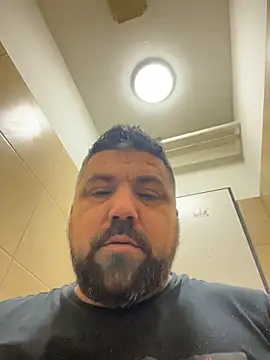 Snapshot of Alexander18edd chatting on 02-13-26, 01:29 Alexander18edd online show from 02-13-26, 01:29