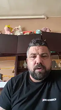 Snapshot of Alexander18edd chatting on 02-20-26, 01:11 Alexander18edd online show from 02-20-26, 01:11