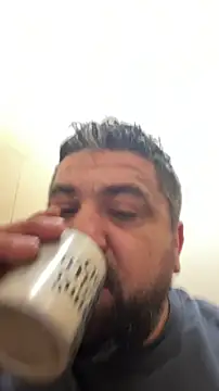 Snapshot of Alexander18edd chatting on 03-02-26, 07:37 Alexander18edd online show from 03-02-26, 07:37