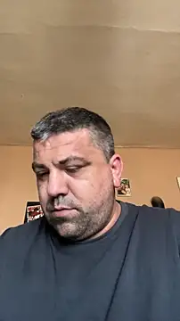 Snapshot of Alexander18edd chatting on 03-06-26, 10:23 Alexander18edd online show from 03-06-26, 10:23