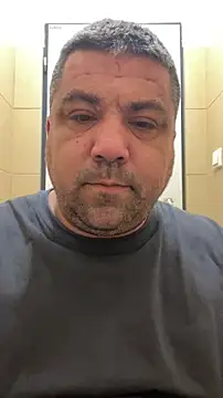 Snapshot of Alexander18edd chatting on 03-07-26, 07:27 Alexander18edd online show from 03-07-26, 07:27