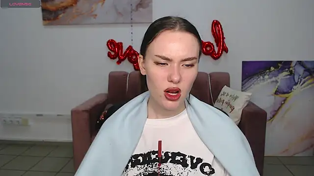 ElenaOconar online show from 03-10-25, 09:43