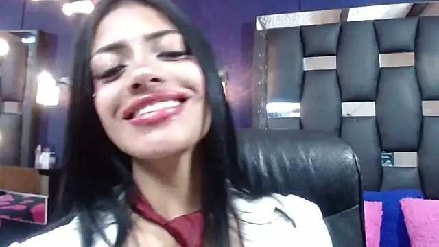 EMYCLARK01 online show from 03-04-26, 02:50