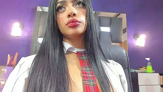 EMYCLARK01 online show from 05-30-26, 03:36