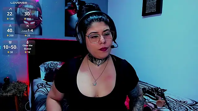 Snapshot of Veronika_metal chatting on 03-23-26, 10:41 Veronika metal online show from 03-23-26, 10:41