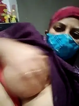 Snapshot of Disha2870 chatting on 03-19-25, 07:06 Disha2870 online show from 03-19-25, 07:06