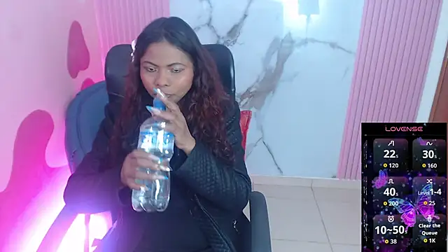 Agata Grubisic online show from 09-30-25, 03:11