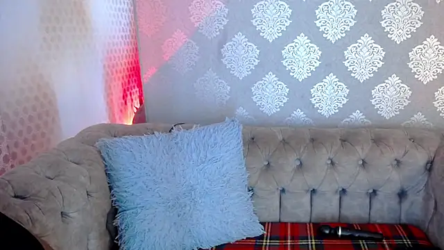 Agata Grubisic online show from 07-12-26, 04:14