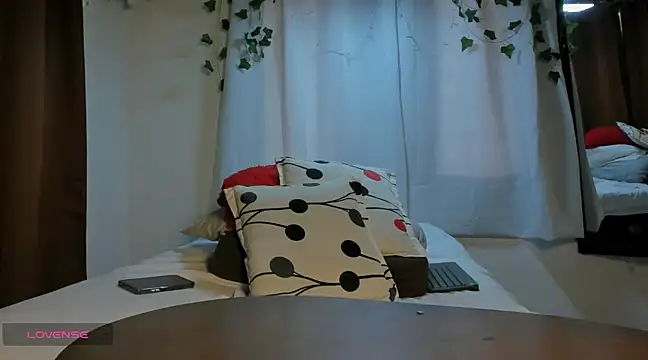 SamanthaLara online show from 03-17-25, 02:45