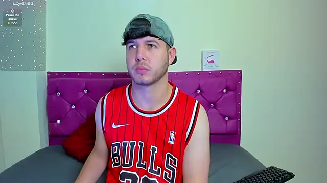 Snapshot of matthewlatin chatting on 02-06-26, 03:04 matthewlatin online show from 02-06-26, 03:04