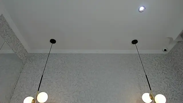 Snapshot of zephyra-angels chatting on 12-18-25, 04:07 zephyra-angels online show from 12-18-25, 04:07