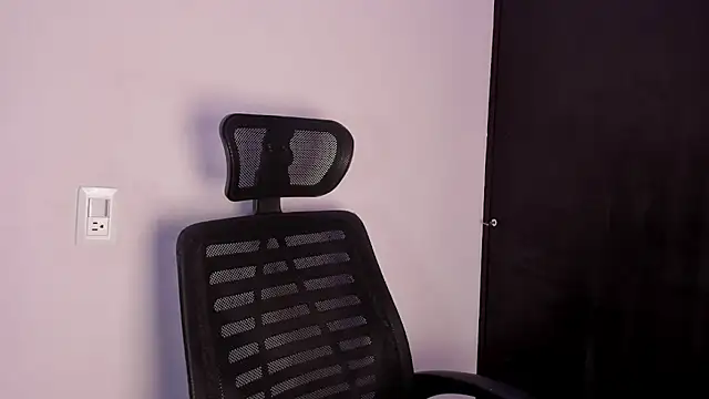 Snapshot of zephyra-angels chatting on 03-11-26, 03:12 zephyra-angels online show from 03-11-26, 03:12