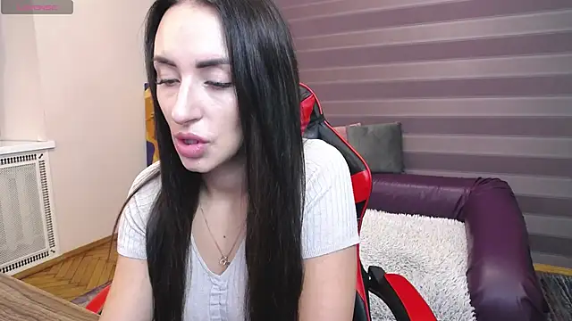 JenniferStone online show from 10-11-25, 06:45