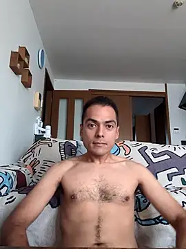 Snapshot of galhegol chatting on 10-18-25, 04:26 galhegol online show from 10-18-25, 04:26