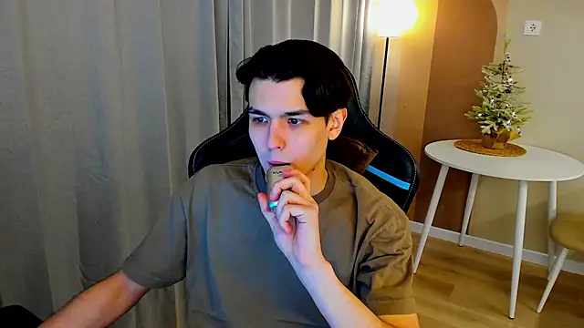 TravisRevas online show from 02-02-26, 01:37