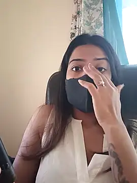 Snapshot of CRAZY__BITE chatting on 02-05-26, 09:47 CRAZY BITE online show from 02-05-26, 09:47