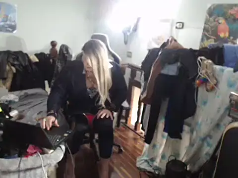 Snapshot of emmex671 chatting on 03-12-25, 07:02 emmex671 online show from 03-12-25, 07:02