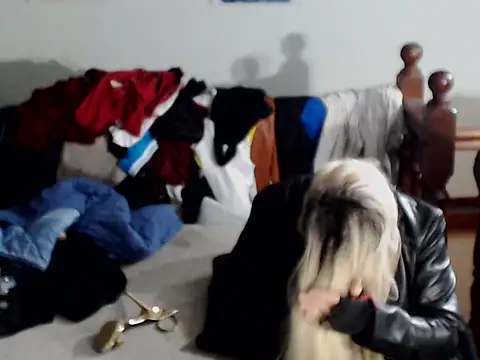 Snapshot of emmex671 chatting on 11-24-25, 07:41 emmex671 online show from 11-24-25, 07:41