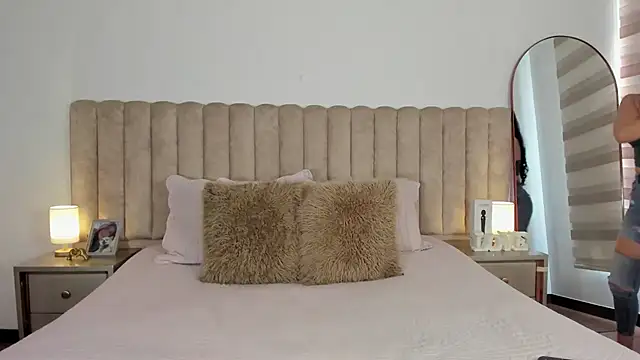 Sophie Restrepo online show from 07-24-26, 02:48