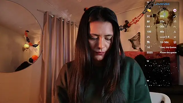 Snapshot of miaoconell chatting on 10-28-25, 08:33 miaoconell online show from 10-28-25, 08:33